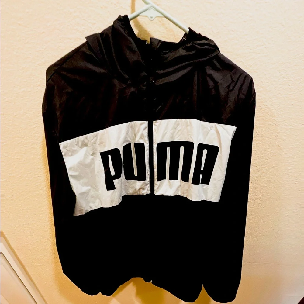 windbreaker - Picture 1 of 3